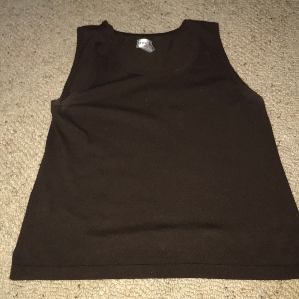 brown tank top
